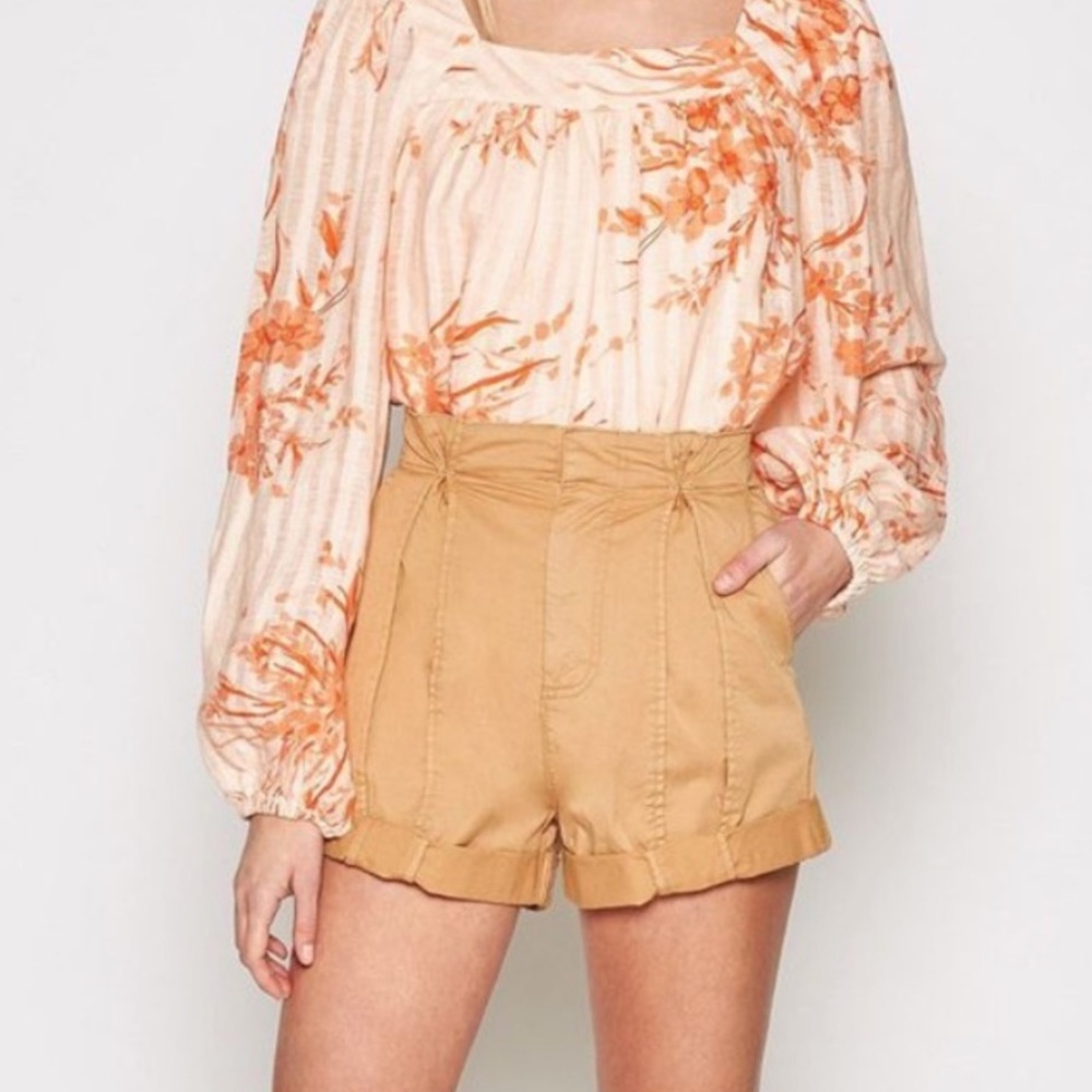 Joie Xandria Shorts 10 NWOT Tan Cuffed